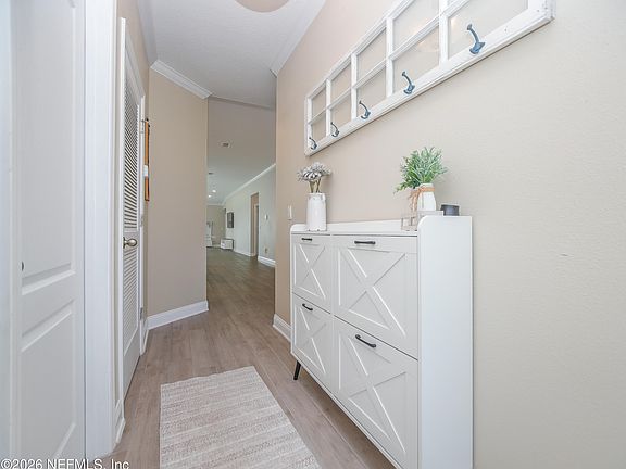 3rd image of 65 CREEKMORE Drive