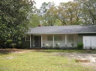 617 3rd St, Chipley, FL 32428