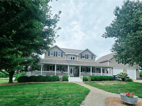 18152 E 205th Dr, Rock Pt, MO 64482