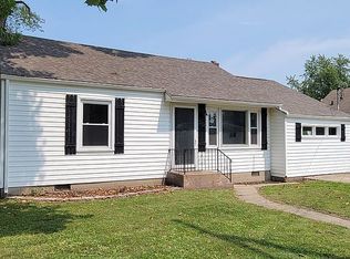 309 E Roberts St, Colchester, IL 62326