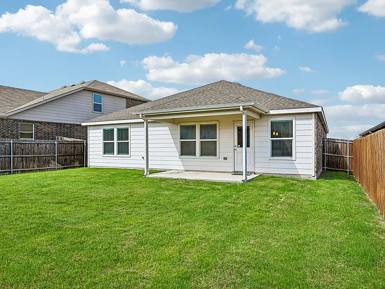 9121 Lookout Point — Photo 42