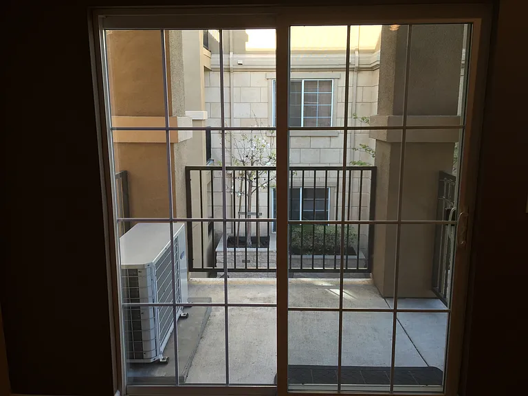 88 N Jackson Ave #203 — Photo 17