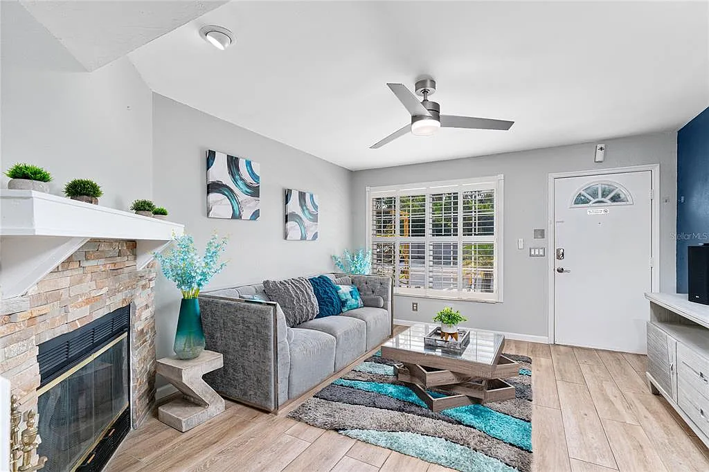 2 bed, 2.5 bath, 1148 sqft, $2,000 — Photo 4