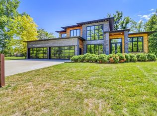 405 20th Ave E, West Fargo, ND 58078