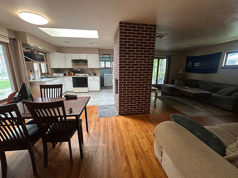 612 E Beaver Ave — Photo 12