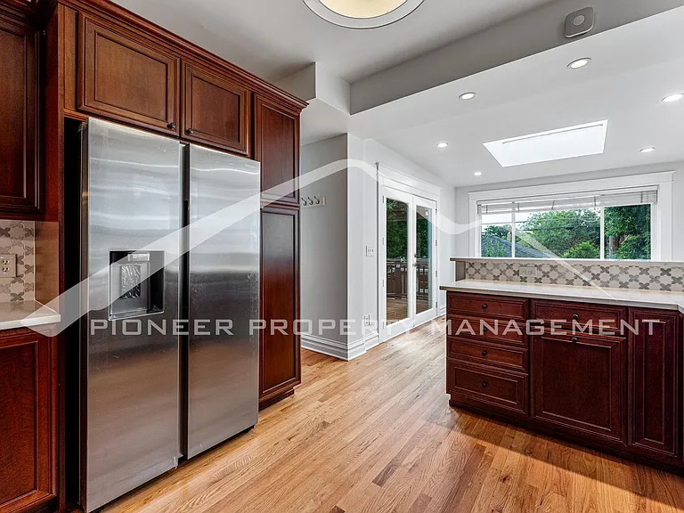 3256 Meade St — Photo 11