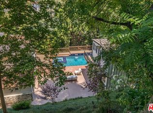 3940 Davana Rd, Sherman Oaks, CA 91423