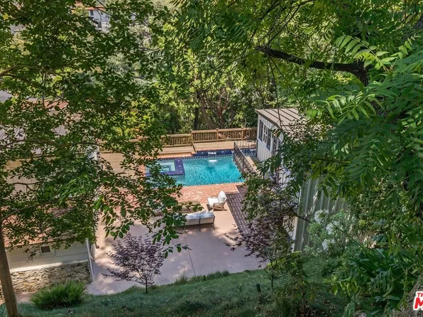 3940 Davana Rd, Sherman Oaks, CA 91423