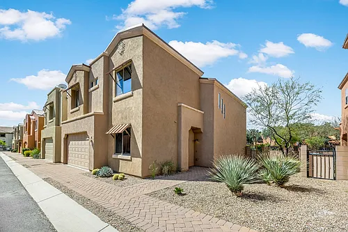 4261 N Golden Ridge Ln Photo 1