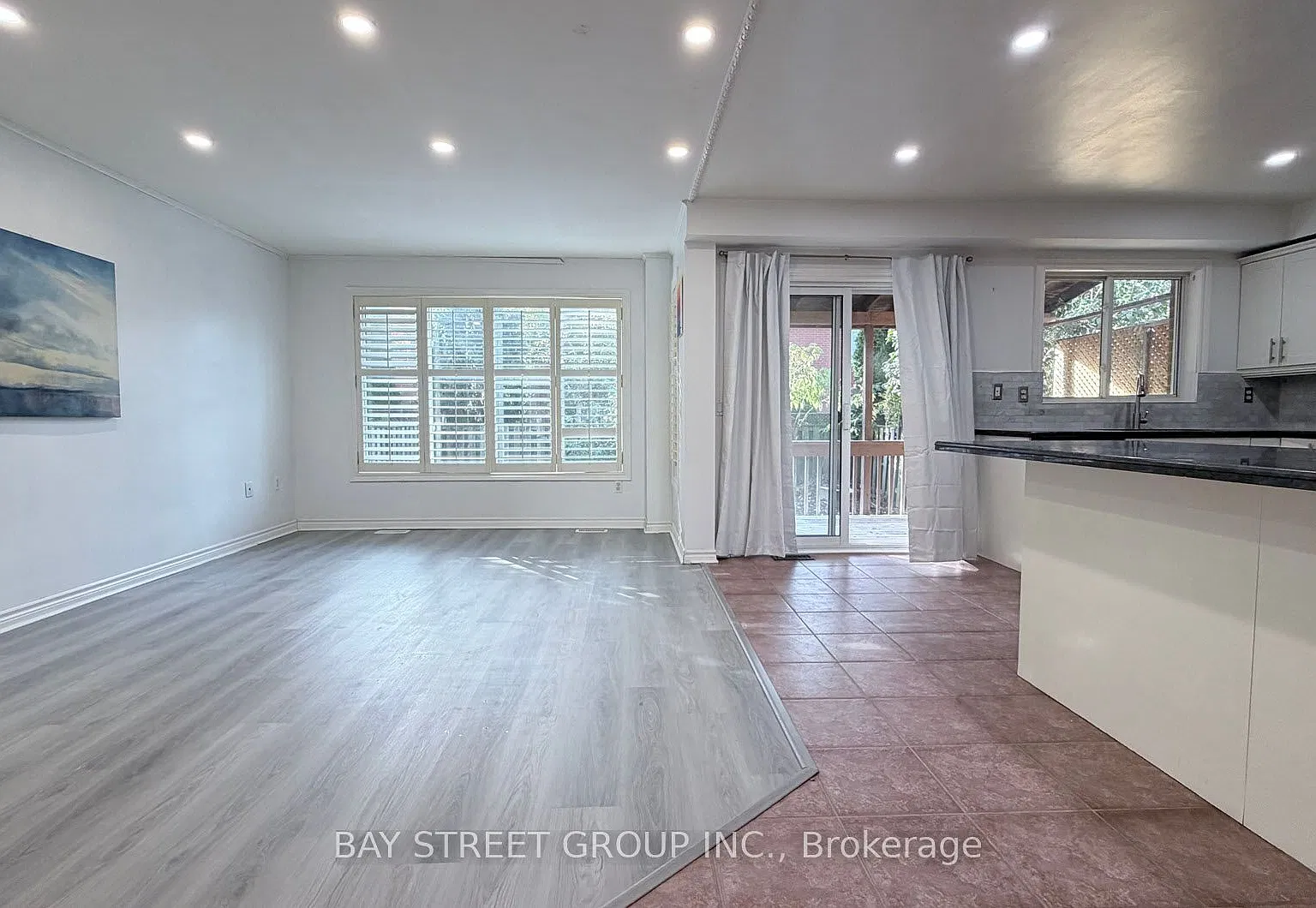 4 bed, $2,950 — Photo 2