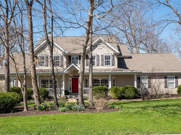 17525 Radcliffe Place Dr, Eureka, MO 63025