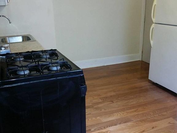 2nd image of 180-17 Jamaica Ave #2R
