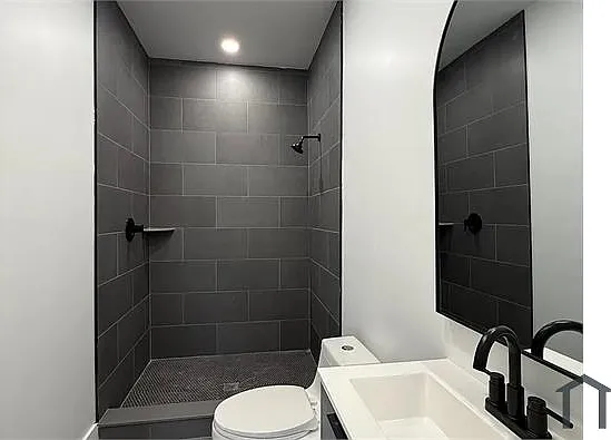 2 bed, 1261 sqft, $1,750 — Photo 3