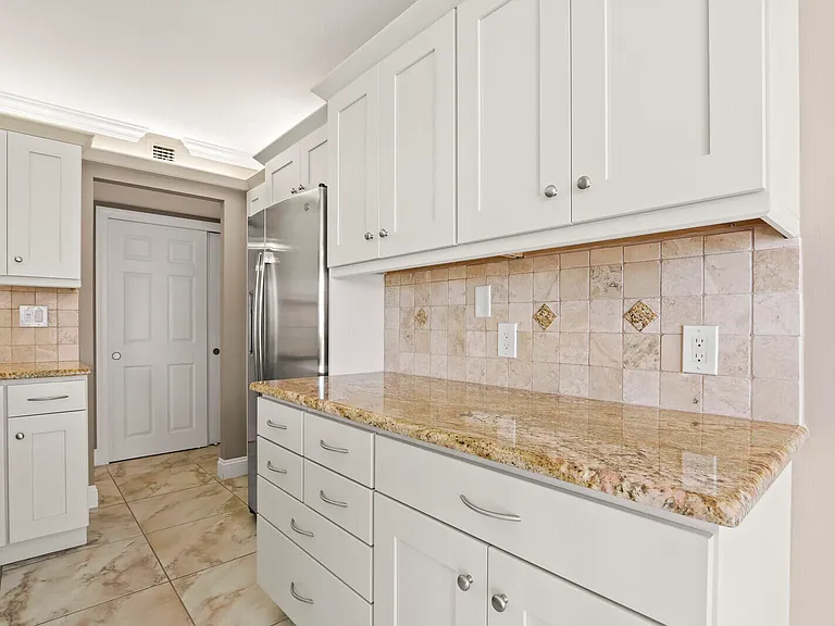 4200 N Ocean Dr #1-203 — Photo 13