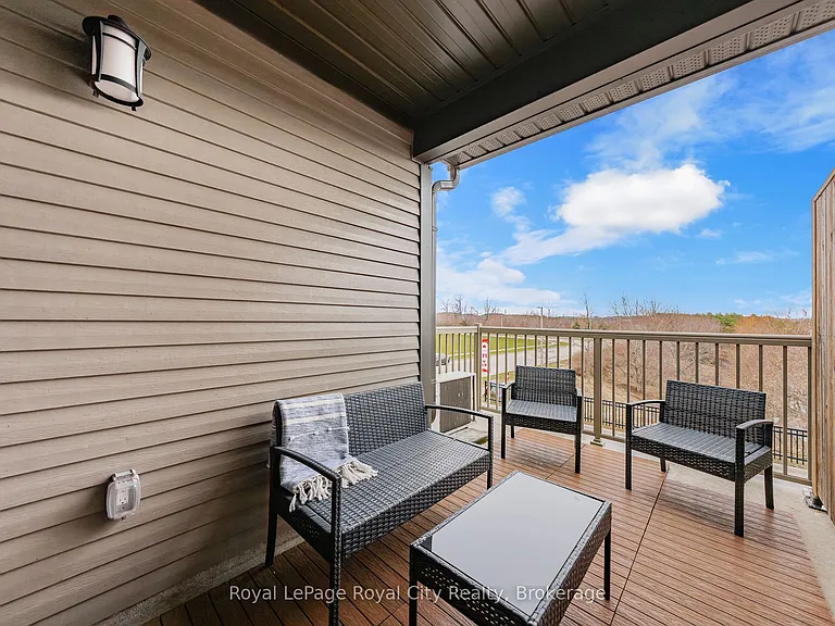 85 Mullin Dr #1B — Photo 34