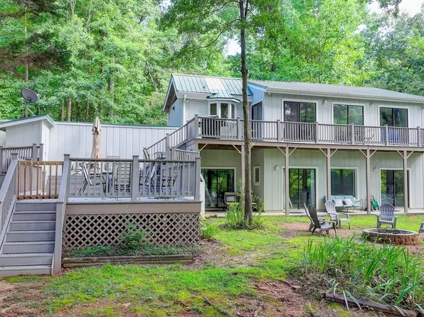 1228 Seven Forks Rd, Martin, GA 30557