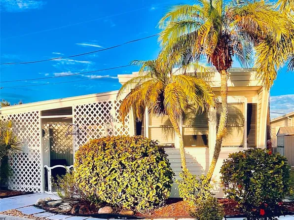 68 4th Ave, Venice, FL 34285