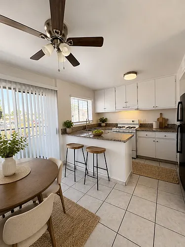 11730 Runnymede St #102 Photo 1