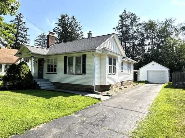 4353 N Wozniak Rd, Michigan City, IN 46360