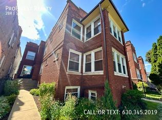 2734 N Campbell Ave #1R, Chicago, IL 60647