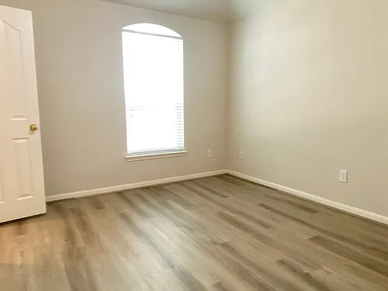 2503 Westerlake Dr — Photo 17