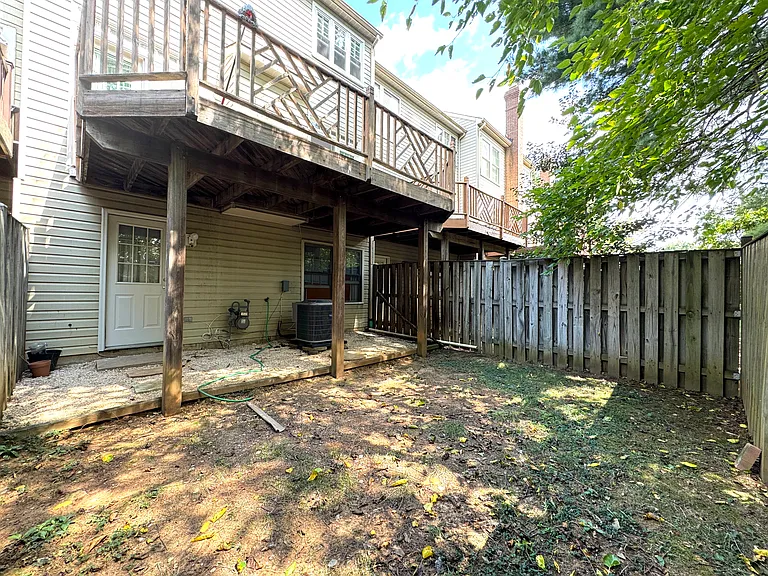 10175 Treble Ct — Photo 37