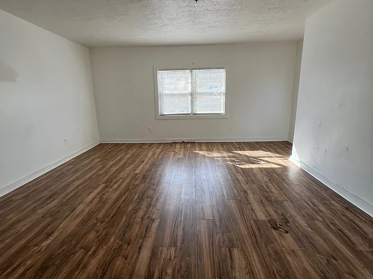 916 Gibson St #1 — Photo 1