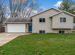 1605 Garfield Ave, Beloit, WI 53511