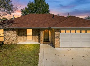 621 Main St, Roanoke, TX 76262