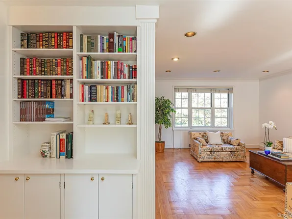 3 Midland Gardens #3K, Bronxville, NY 10708