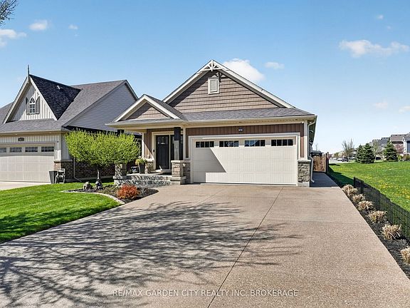 2nd image of 472 Gaiser Rd