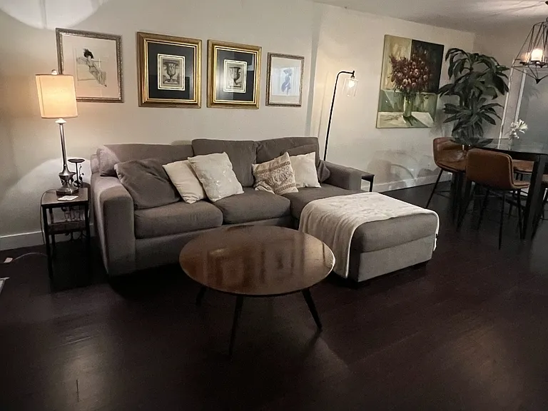 Cole Ave — Photo 3