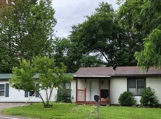 432 Cliff Cave Rd, Saint Louis, MO 63129