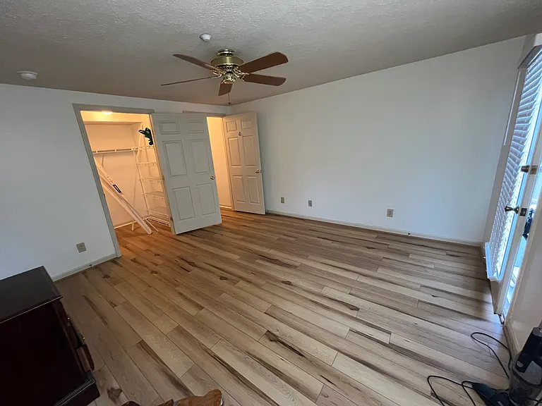 28 Inverness Cir — Photo 2