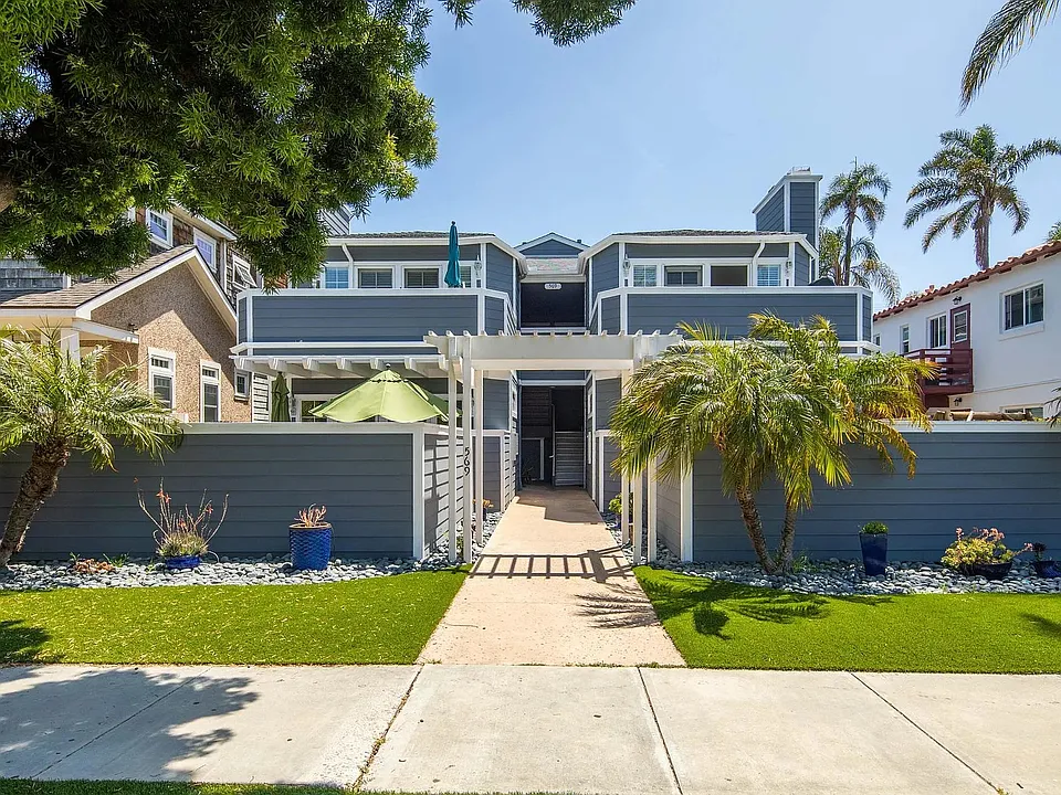 569 E Ave #C