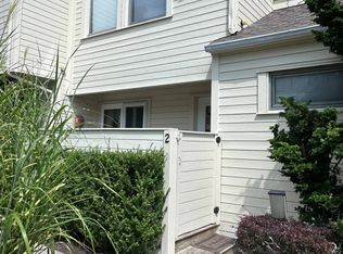 10 Head Of Pond Rd #2A, Water Mill, NY 11976