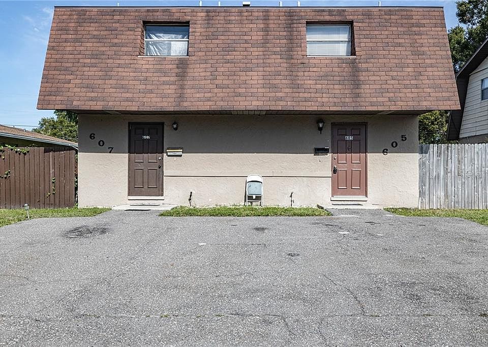 1st image of 605 88th Ave N