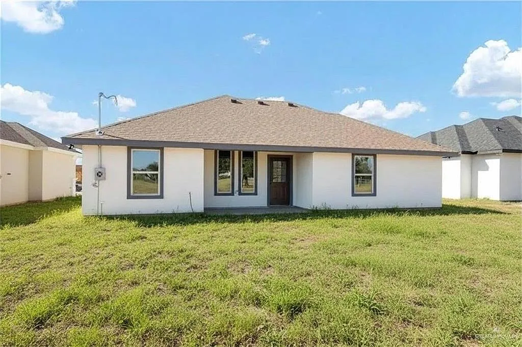 Building Photo - 808 Whitewing St