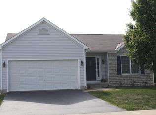 8551 Fernbrook Dr, Lewis Center, OH 43035