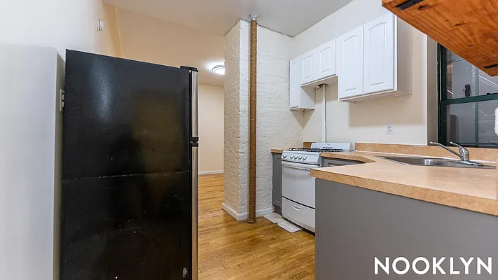Rented by Nooklyn NYC LLC | media 34