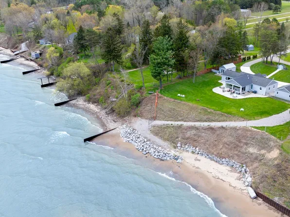 6655 Lakeshore Rd, Lexington, MI 48450