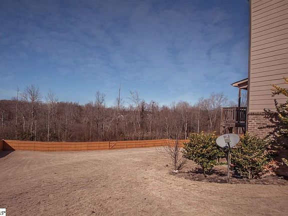 5th image of 120 Tuscany Falls Dr