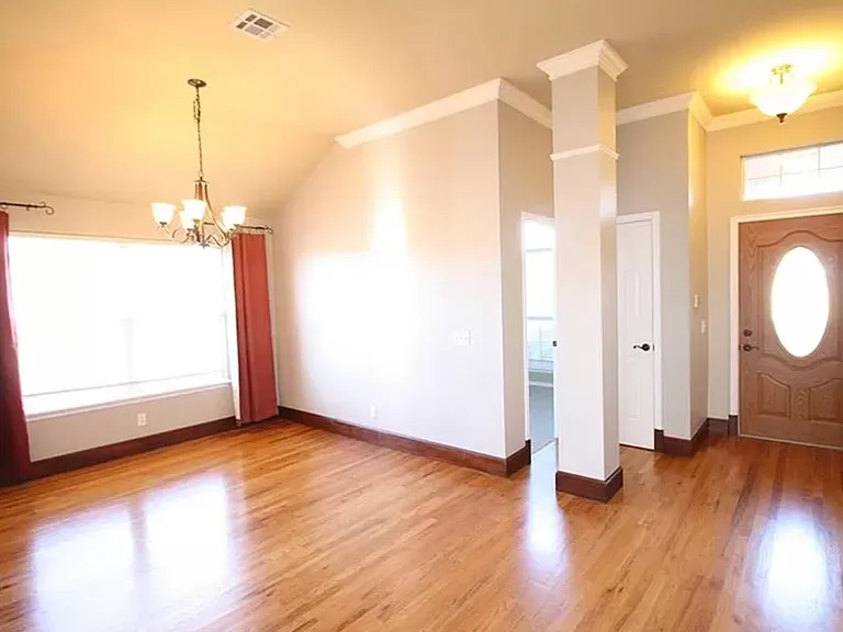 2120 Fair Meadow Dr — Photo 5