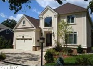 27 Sycamore Rd, Newton, MA 02459