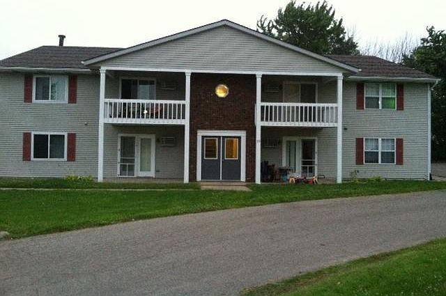 2nd image of 319 Oxford Ct APT 8