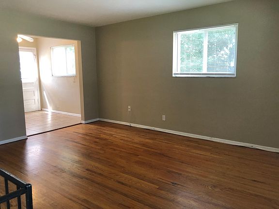 3rd image of 3139 Glenwood Ct