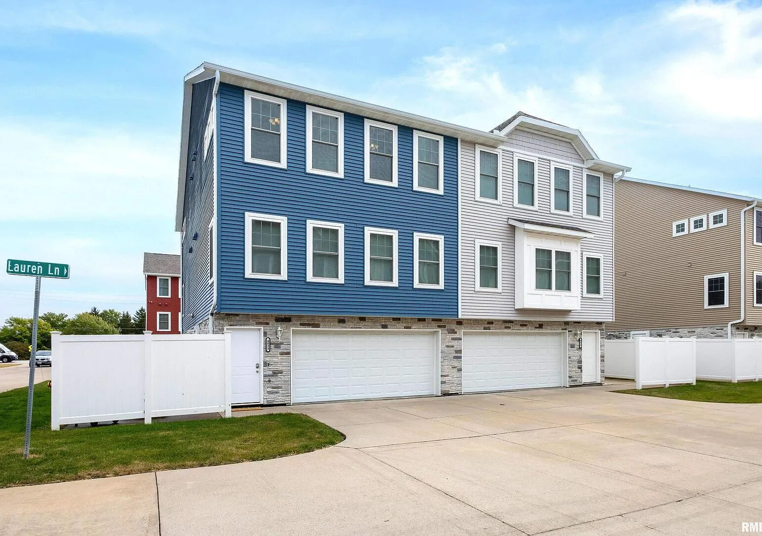 2 bed, 2.5 bath, 1575 sqft, $2,190 — Photo 2