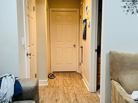 4th image of 62 Kim Louise Dr APT 1
