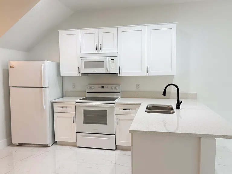 1017 Creek Park Dr #1017 — Photo 2