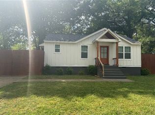773 Saint Nick Dr, Memphis, TN 38117